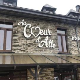 Au Coeur d'Alle by Belvilla-Double Room, hotel ad Alle