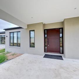 Spacious Luxury Home 8BR Estate Private 16 people