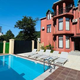 Villa Georgiana, hotel a Gonio