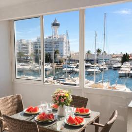 Holidays Port Grec Empuriabrava vista canal