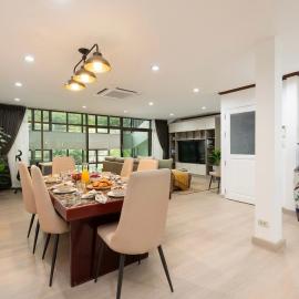 Luxury 4BR 250 sqm 5 min to BTS Sukhumvit 26