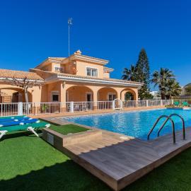 Gran villa 2º Línea del Mediterráneo para 22 px, hotel v mestu Isla Ciervo