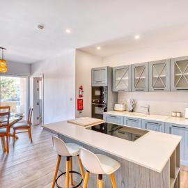 Qala Tranquil Escape - Stylish with Terrace & AC