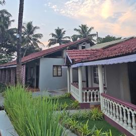 M Beach Resort, hotel u gradu Colva