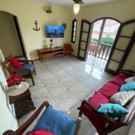 Casa 3 quartos no Centro de Búzios - Paralela a Rua das Pedras, zona premium, perto das praias