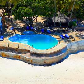Kusini Beach Cottages