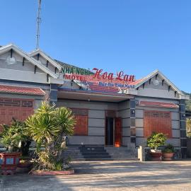 Nhà Nghỉ Hoa Lan, хотел в Vạn Ninh