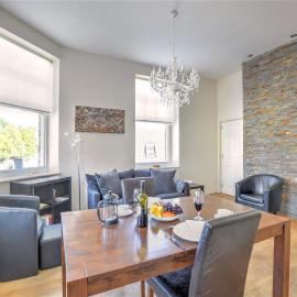 2 Bed in Richmond oc-ds187