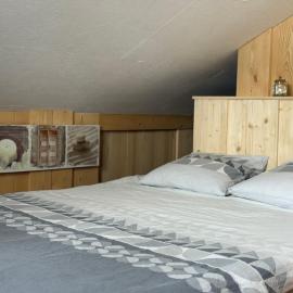 Belle chambre mansardée à la campagne, à 8km de Fribourg