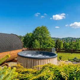Orawskie Ranczo-Domki w Naturze z Jacuzzi & Sauna, Hotel in Harkabuz