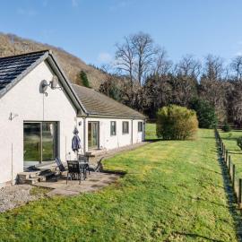 Holiday Home Kirkfield House by Interhome, hotel in Invermoriston