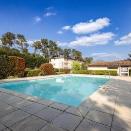 Le Cocon T2 cosy, piscine et parking privé