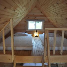 The ZzzzMoose 2 0 Camping Cabin, hotell i Birch Plain