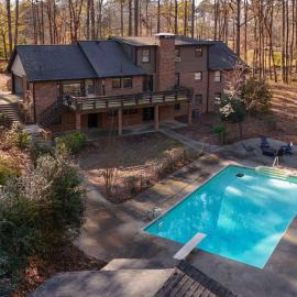 Luxury 5BR East Cobb Home Near Truist Park