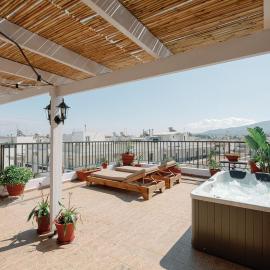 Skyloft - Rooftop Jacuzzi & Sea View - Central Kos