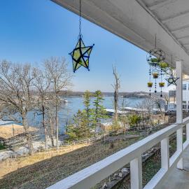 Cozy Lake Ozark Villa w/ Main Channel Views!