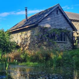 Escape to an Idyllic Countryside Couple's Retreat