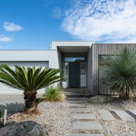 Super-Styled Light-Filled Eco Home