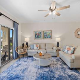 Bright Beach Condo Pool Spa Comfy Beds Patio