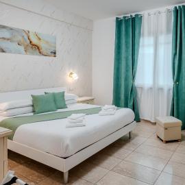 Port Haven Suite Civitavecchia, hotel i Civitavecchia