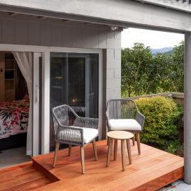 Stylish Lyttelton Studio Free Parking, hotel in  Lyttelton