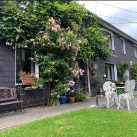 Cozy Holiday Home for 8 in Büllingen