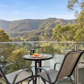Lantern 05 - Balcony, hotel in Thredbo