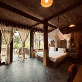 Nabum Retreat، فندق في Làng Giang
