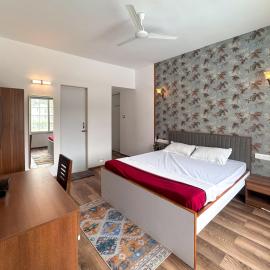 NIVANTA-CREAZE by Bendre's, hotel in Kārli
