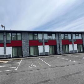 Ramada by Wyndham Kingston, отель в Кингстоне