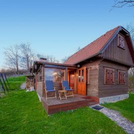 Pet Friendly Home In Brebrovac With Wifi