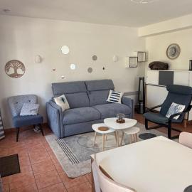 Maison villa Lilou, Pierre et vacances, avec piscine, vue sur le golf, plage à 10 min à pied, hotel in Moliets-et-Maa