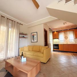 Xenius Zeus Sea View Maisonette in Glarokamvos II