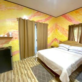 Mural Mountain Stay