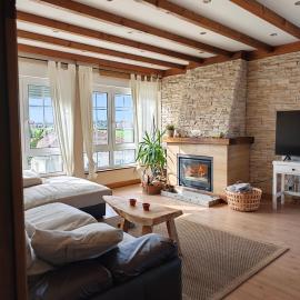 Chalet con piscina, jacuzzi y vistas al mar, a 5 min del puerto de Cudillero, hotel sa Cudillero