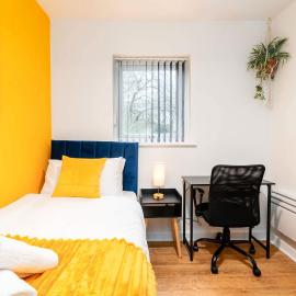 2 Bedroom Apartment with 4 Single Beds and Free Parking, Sheffield