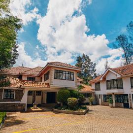 Karen Crown 5BR Villa, hotel din Nairobi