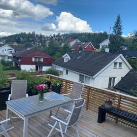 Modern 3BR Apartment Near Oslo Center Free Parking, hotel u gradu Lorenskog