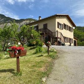 Haut de chalet - Ideal familles avec enfants - proche barcelonnette