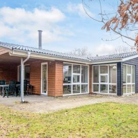8 person holiday home in Blåvand