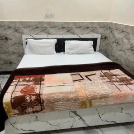 shri kishori ju guest house, hotel in Barsāna