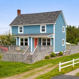 The Salty Turr - Historic Twillingate Home, hotel a Twillingate
