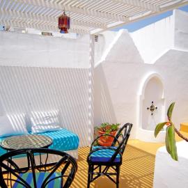 JIBARI, riad luminoso con patio en la medina de Asilah