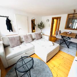 NIRO I Altstadt Design Apartment, top Lage, Zentrum, modern gemütlich, TV, hotel v destinácii Weinheim