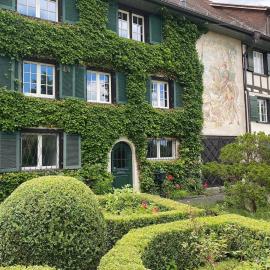 Historisches Fachwerkhaus mit Blick auf den See, hotel en Salenstein