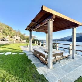 Perla di Mergozzo 2, hotel u gradu Mergoco