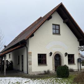 Gästezimmer Rittergut Inh. Christian Eickhoff، فندق في Heldburg