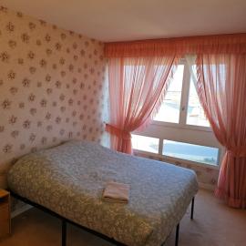 Chambre chez particulier proche de tout commodités, hotel in Montluçon
