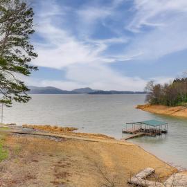 Dock, Deck + Views: Cherokee Lake Retreat!, Hotel in Bean Station