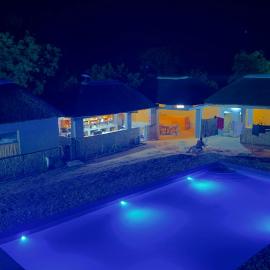 the Zebra Lodge, מלון בMonkey Bay